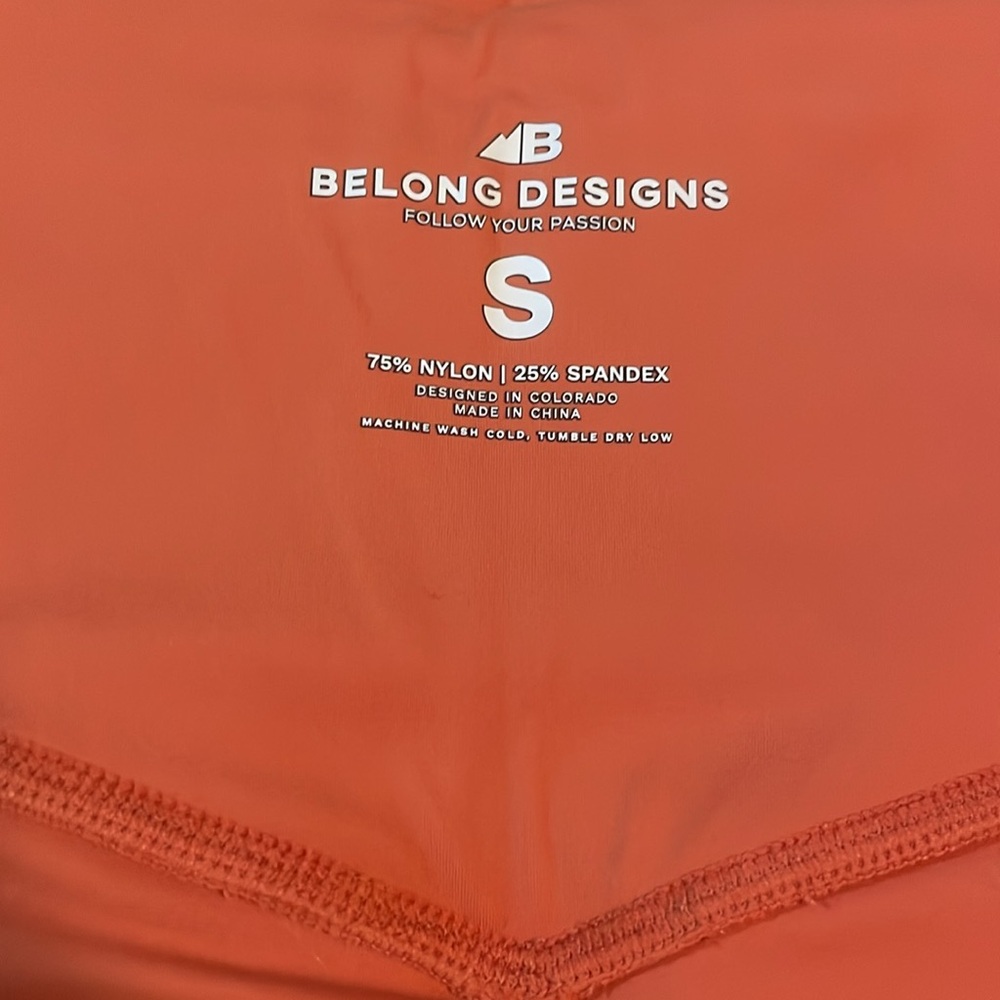 Women's High-Waisted Trailhead Shorts - Coral - Picture 4 of 10